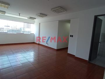 Vendemos Del 2Do Al 4To Piso + Aires - Edificio En Lince - Comercial - Lince