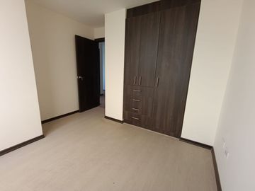 Se Vende Departamento de 3 Dorm. en Carcelén Diagonal Al Colegio Americano
