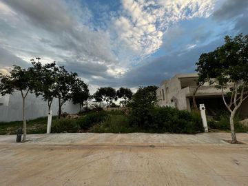 Terreno en Privada Zendera, Conkal Yucatán