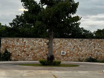 Terreno en Privada Zendera, Conkal Yucatán