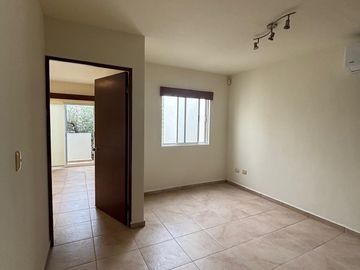 Casa  Venta Cumbres Providencia Monterrey Frente Parque