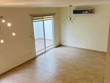 Casa  Venta Cumbres Providencia Monterrey Frente Parque