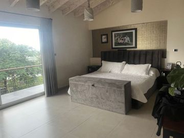 Espectacular casa en Vista Real