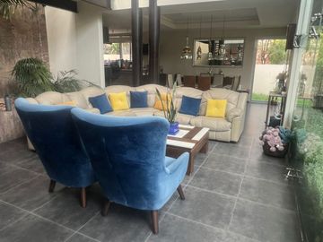 Espectacular casa en Vista Real