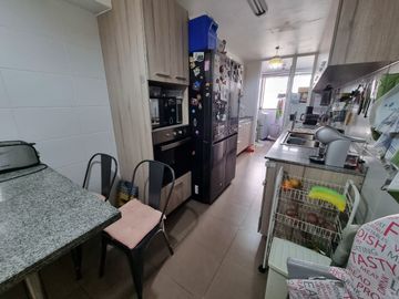 Se Vende departamento en Cerro Paranal 4 D+3B+ 2 E y 1 Bod. a 8.000 UF