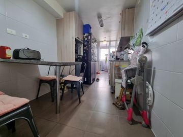 Se Vende departamento en Cerro Paranal 4 D+3B+ 2 E y 1 Bod. a 8.000 UF