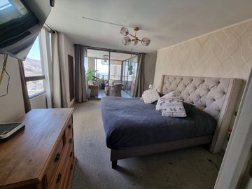 Se Vende departamento en Cerro Paranal 4 D+3B+ 2 E y 1 Bod. a 8.000 UF