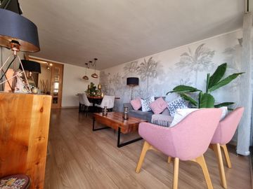 Se Vende departamento en Cerro Paranal 4 D+3B+ 2 E y 1 Bod. a 8.000 UF