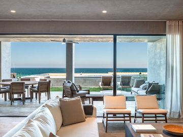 UAVI LIFE BY DESIGN INSPIRED BY NATURE