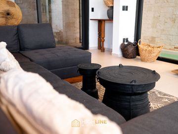 Departamento duplex con jardin y alberca privada en Venta