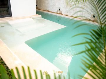Departamento duplex con jardin y alberca privada en Venta