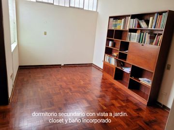 ENCANTADORA CASA EN MIRAFLORES