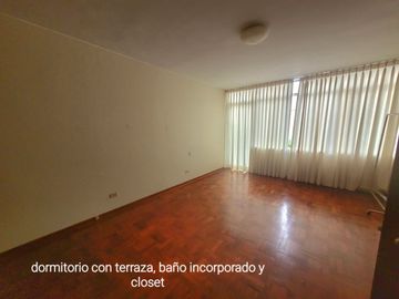 ENCANTADORA CASA EN MIRAFLORES