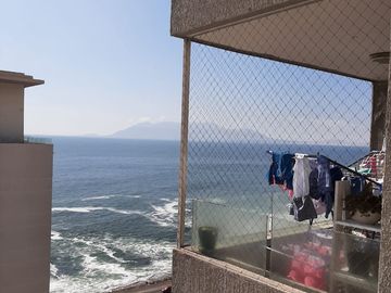 Se vende maravilloso departamento de 2 Dormitorios, 2 baños, 1 E. Y 1 bog a 3.590 UF, en Edificio Copérnico.