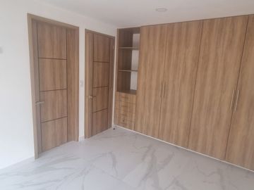 Hermosa casa nueva en venta parque milán