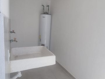 Hermosa casa nueva en venta parque milán