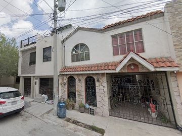 ¡ Casa En Venta ! (Remate) - Miravista Residencia, Cd. General Escobedo, N. L.