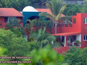 Casa con vista al mar, alberca, elevador, en venta Residencial Conejos Huatulco