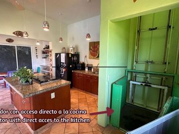 Casa con vista al mar, alberca, elevador, en venta Residencial Conejos Huatulco