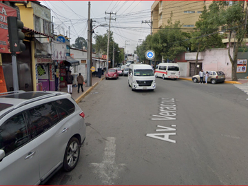 ¡¡Atención Inversionistas!! Venta de Casa en Remate Bancario, Col. Lomas de Vista Hermosa, Ciudad de México.
