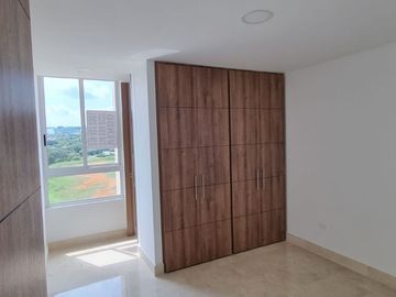 VENTA DE APARTAMENTO EN CIUDAD JARDÍN CON HERMOSA VISTA, 8 PISO.