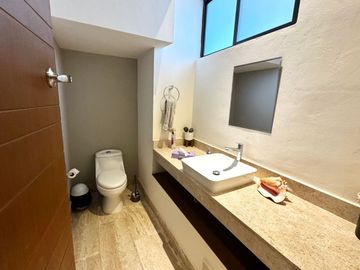 Casa con alberca privada en venta, Huayacán, Cancún