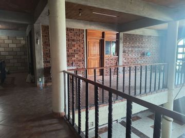 EDIFICIO EN VENTA EN TOLUCA, 1000 METROS CONSTRUCCIÓN INCLUYE 2 DEPARTAMENTOS 9 MILLONES EJIDO
