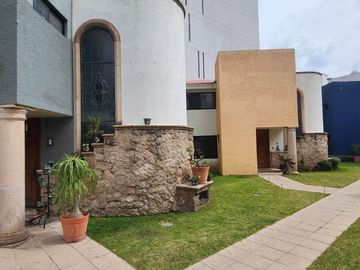 CASA EN VENTA JARDINES DE GUADALUPE