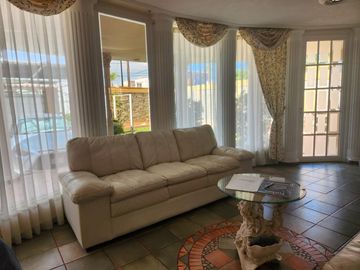 HERMOSA RESIDENCIA EN VENTA MUY AMPLIA