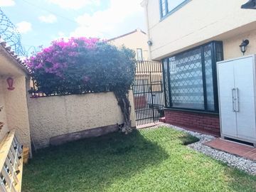 HERMOSA CASA EN VILLA MAGDALA- 100% REMODELADA