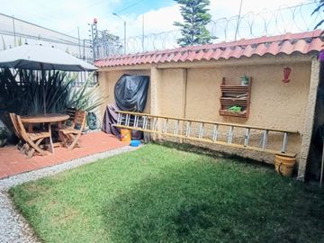 HERMOSA CASA EN VILLA MAGDALA- 100% REMODELADA