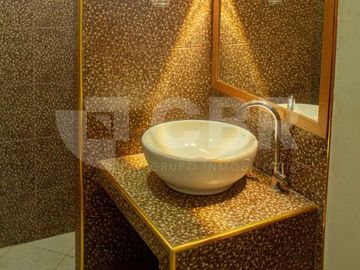 VENTA CASA EN TARAPOTO