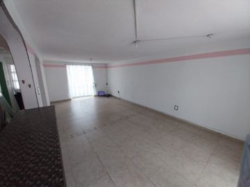 BONITA CASA EN EXCELENTE UBICACION