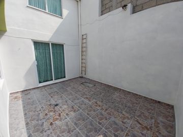 BONITA CASA EN EXCELENTE UBICACION