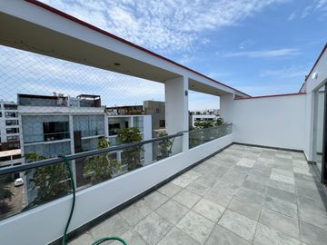 VENTA DE PENT HOUSE DÚPLEX EN MIRAFLORES – ZONA CLÍNICA AMERICANA
