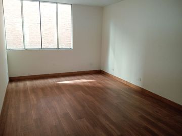 Venta Departamento Urb Casuarinas Frente Parque (GAPONTE)