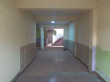 SE VENDE CASA COMO TERRENO EN ZONA URBANA DE SAN JUAN DE LURIGANCHO
