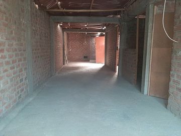 SE VENDE CASA COMO TERRENO EN ZONA URBANA DE SAN JUAN DE LURIGANCHO