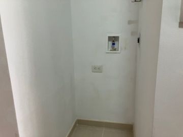 VENDO APARTAESTUDIO LA CASTELLANA
