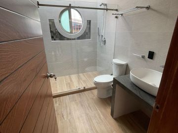EXCELENTE Y HERMOSA CASA EN FRACCIONAMIENTO NUEVA