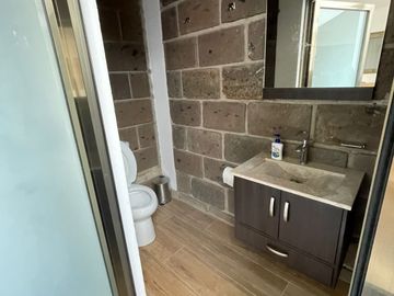 EXCELENTE Y HERMOSA CASA EN FRACCIONAMIENTO NUEVA