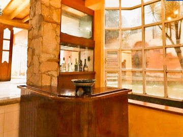 ¡¡Casa en Fuentes de Morelia en VENTA        La casa Cuenta con un Amplio Jardín & Chapoteadero!!   La casa está ubicada en la col. Fuentes de Morelia