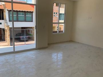 Hermosa Casa Residencial Ixtapan. Ixtapan de la Sal, Edo. de México.