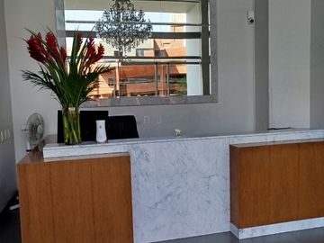 IMPECABLE DPTO EN VENTA EN CERROS DE CAMACHO