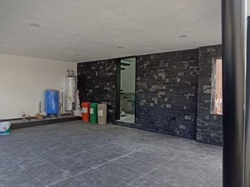 VENTA RESIDENCIA NUEVA FRACC ALTA VISTA  ZONA DE ANGELOPOLIS