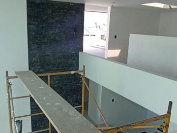 VENTA RESIDENCIA NUEVA FRACC ALTA VISTA  ZONA DE ANGELOPOLIS