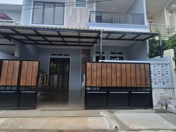 Rumah baru siap huni di komplek pondok kelapa jakarta timu r