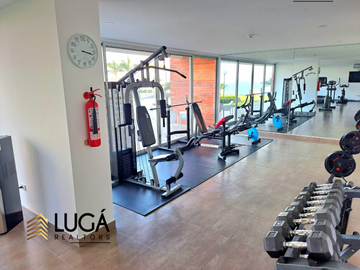 Departamento primera línea al mar 3 dormitorios amoblado en renta, sector playa murciélago, cerca al Mall del Pacífico, Manta, Ecuador