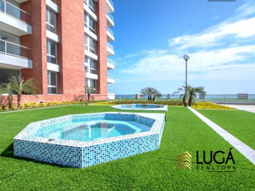 Departamento primera línea al mar 3 dormitorios amoblado en renta, sector playa murciélago, cerca al Mall del Pacífico, Manta, Ecuador