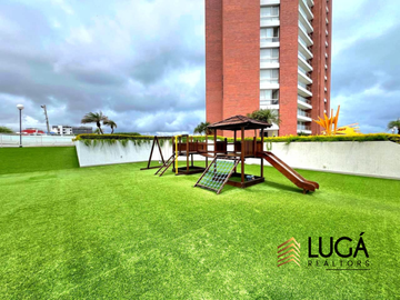 Departamento primera línea al mar 3 dormitorios amoblado en renta, sector playa murciélago, cerca al Mall del Pacífico, Manta, Ecuador